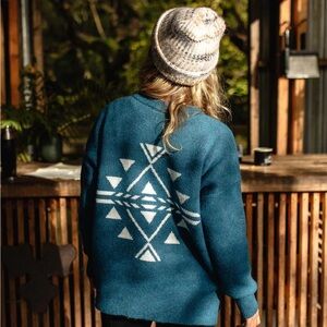 Passenger Women's West Coast Recycled Knitted jumper in Blue Coral